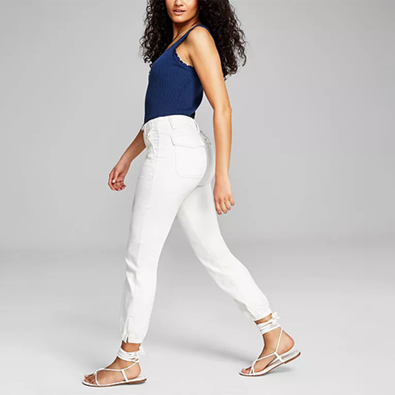 We will deliver the goods within 3-7 working days after the payment, andthe time of foce'ying the goodsdepends on the logistics and transportation (7)